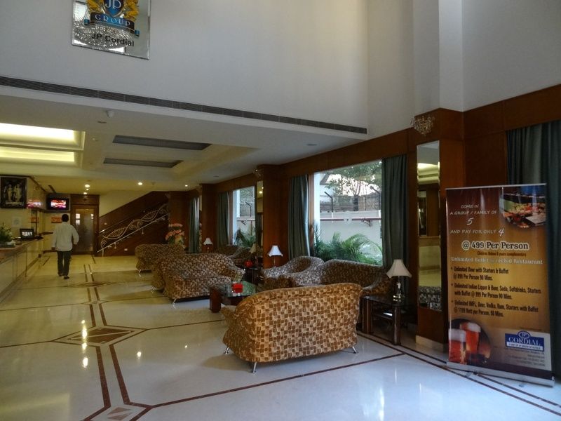 J P Cordial Hotel Бангалор Екстериор снимка