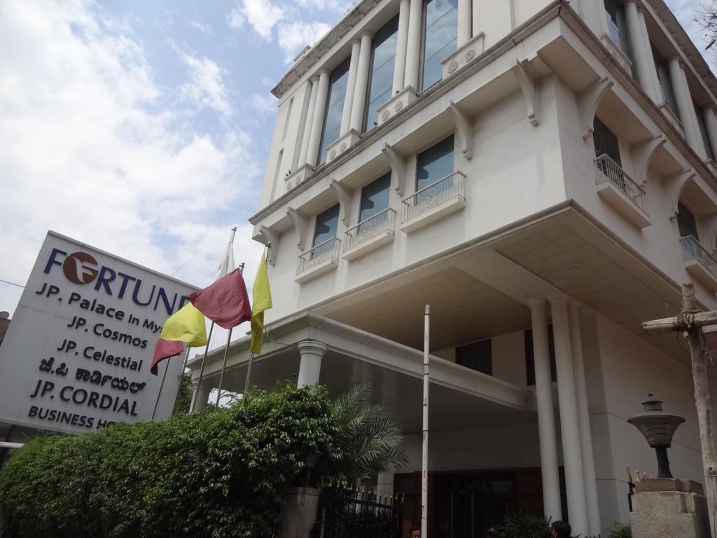J P Cordial Hotel Бангалор Екстериор снимка